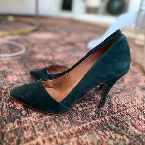 Elegant Green Suede Women's Heels